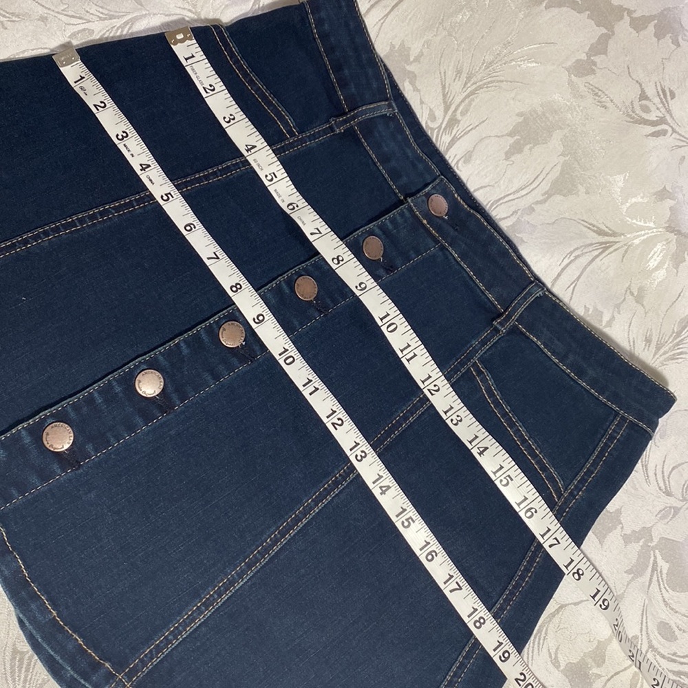 Buttoned Denim Skirt - Picture 8 of 8